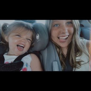 Meet your Posher, Sarah beth